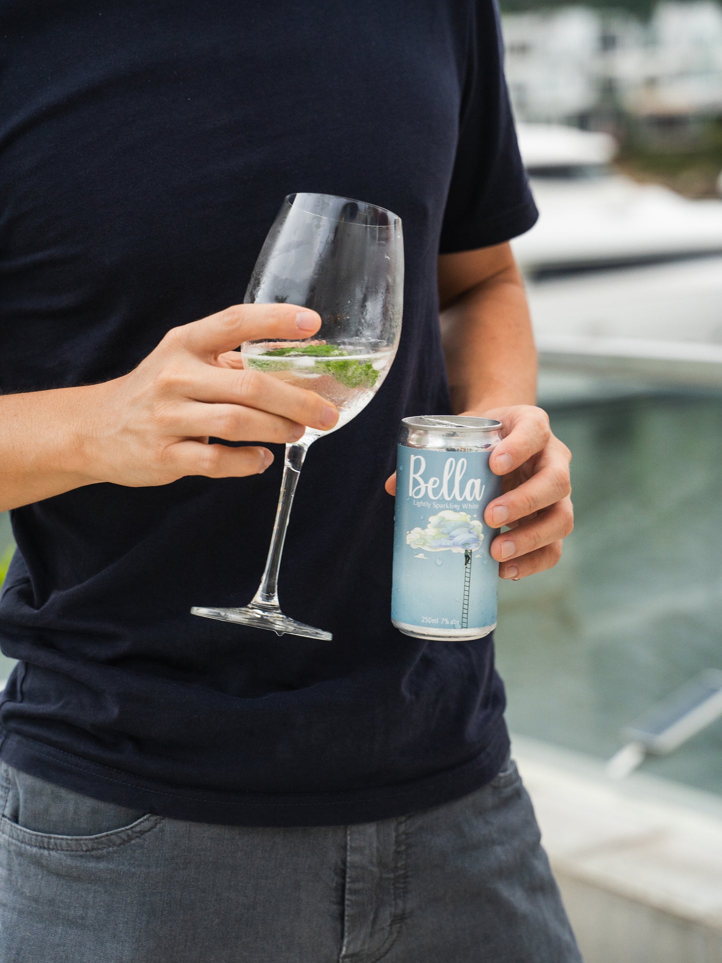 Bella - Sparkling White Wine - Niagara - 12 Pack